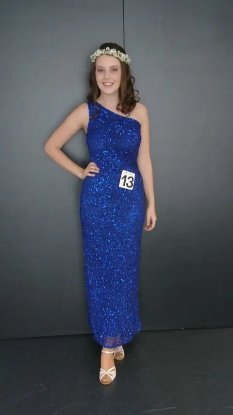 Abend- oder Cocktailkleid im Brautstudio Estelle – Modell 12