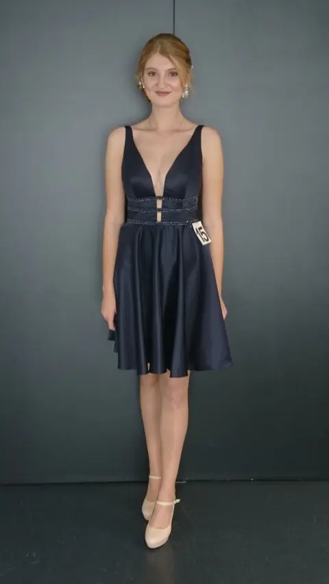 Abend- oder Cocktailkleid im Brautstudio Estelle – Modell 14