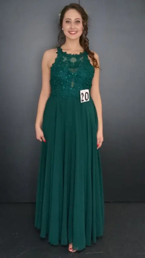 Abend- oder Cocktailkleid im Brautstudio Estelle – Modell 18