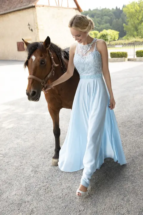 Abend- oder Cocktailkleid im Brautstudio Estelle – Modell 22