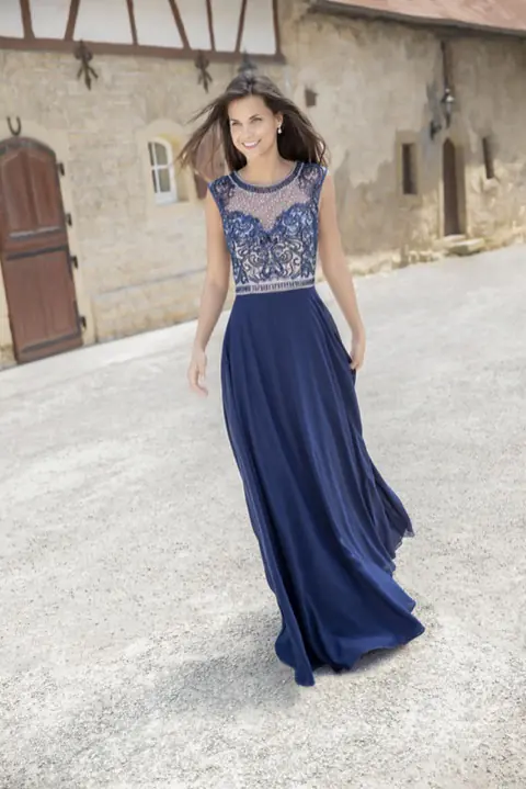 Abend- oder Cocktailkleid im Brautstudio Estelle – Modell 23