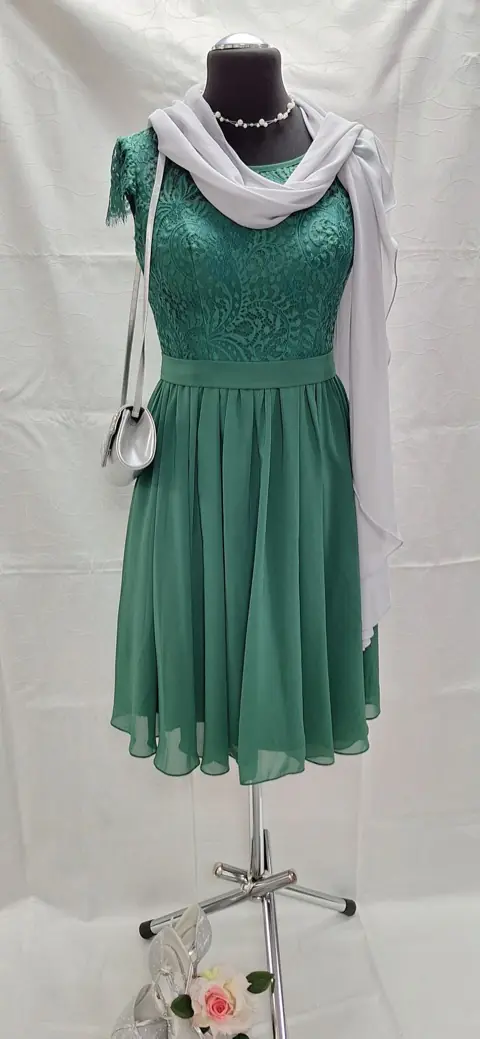 Abend- oder Cocktailkleid im Brautstudio Estelle – Modell 29