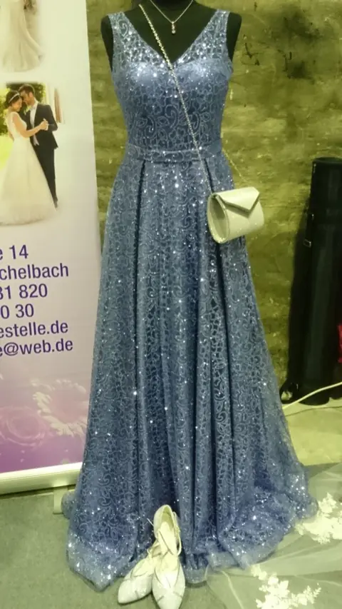 Abend- oder Cocktailkleid im Brautstudio Estelle – Modell 35