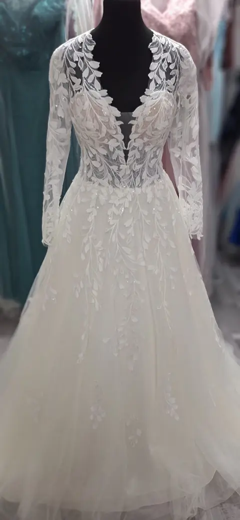 Brautkleid im Brautstudio Estelle – Modell 02