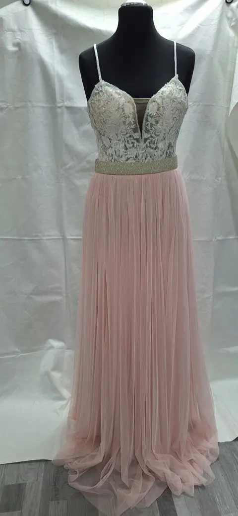 Brautkleid im Brautstudio Estelle – Modell 05