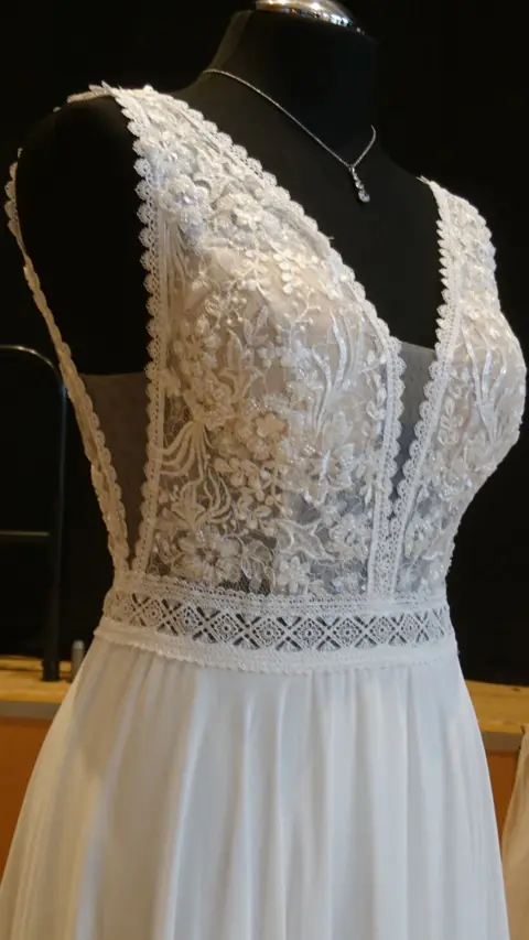 Brautkleid im Brautstudio Estelle – Modell 06
