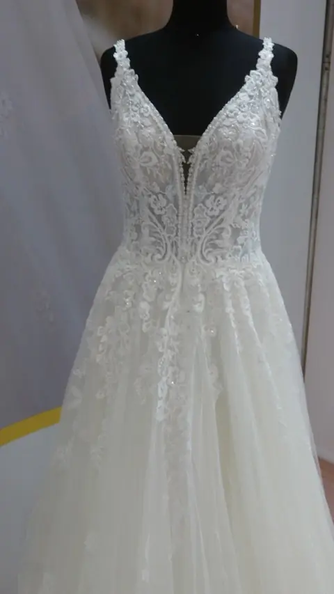 Brautkleid im Brautstudio Estelle – Modell 08