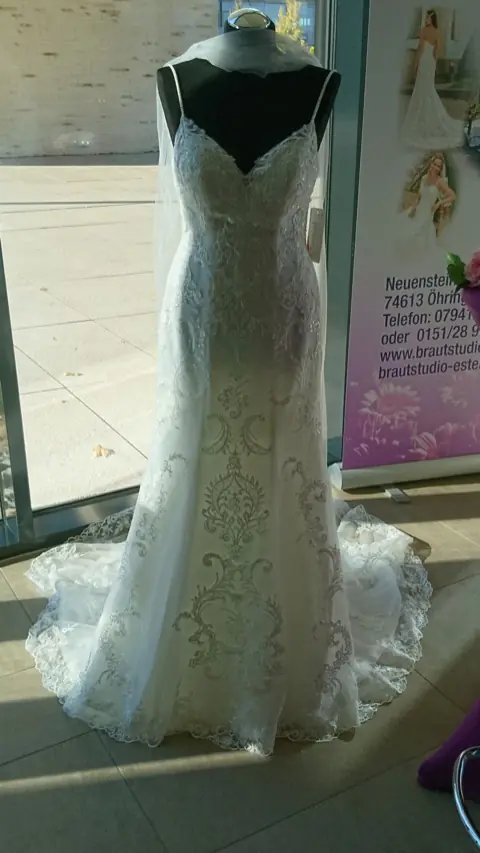 Brautkleid im Brautstudio Estelle – Modell 19
