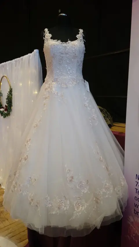 Brautkleid im Brautstudio Estelle – Modell 22