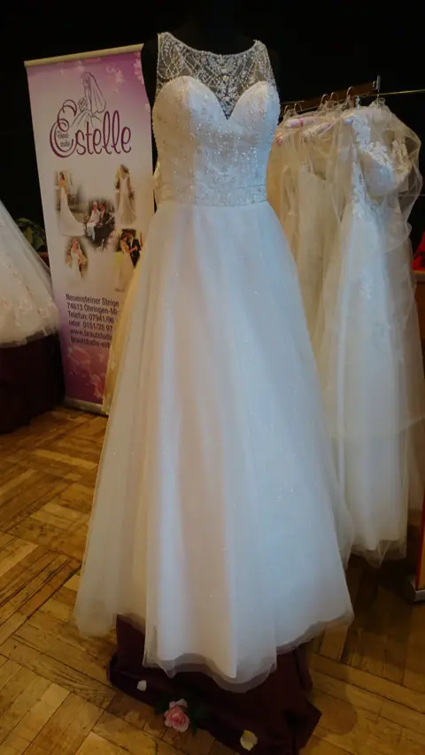 Brautkleid im Brautstudio Estelle – Modell 23