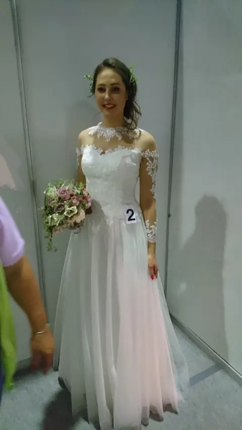Brautkleid im Brautstudio Estelle – Modell 30
