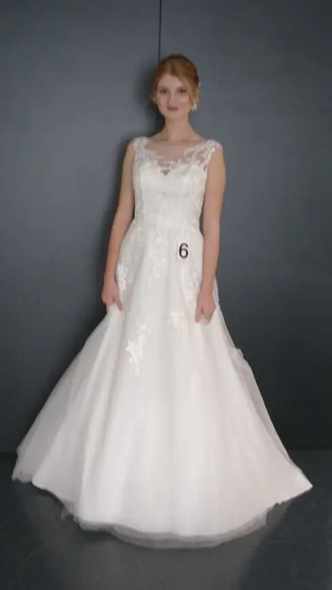 Brautkleid im Brautstudio Estelle – Modell 38