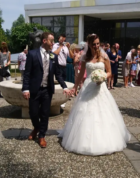 Braut in ihrem Brautkleid aus dem Brautstudio Estelle – Braut 06